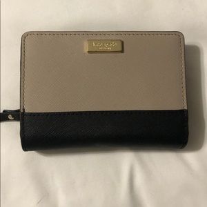 Kate spade mini wallet